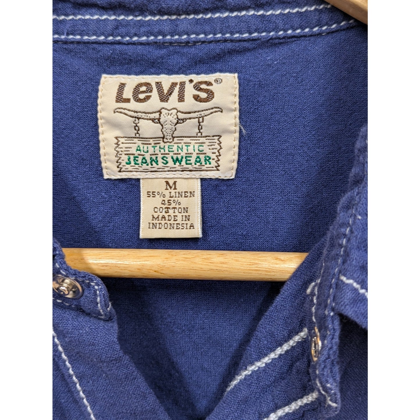 Vintage Levi's cotton-linen Blue snap up shirt with white stitching