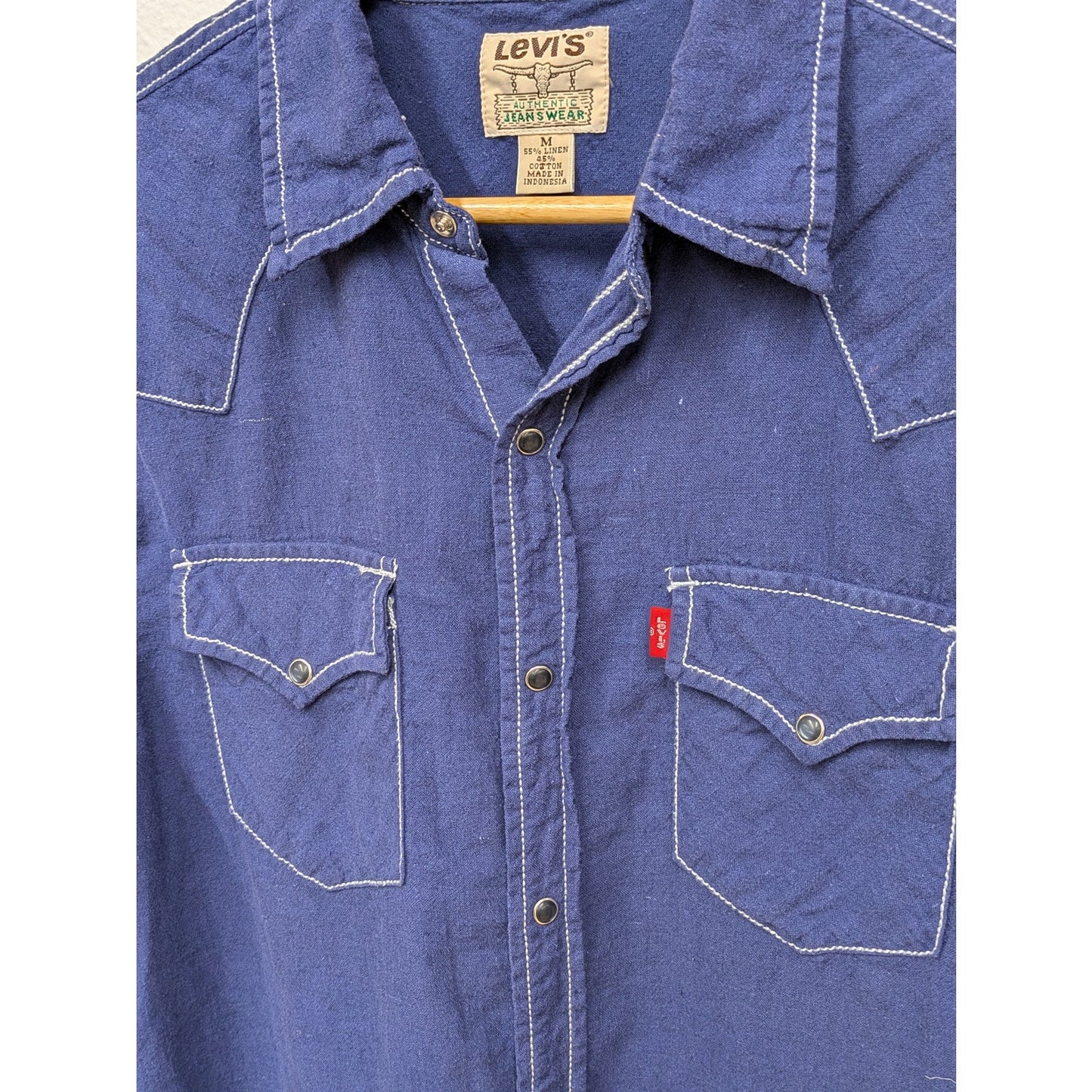 Vintage Levi's cotton-linen Blue snap up shirt with white stitching